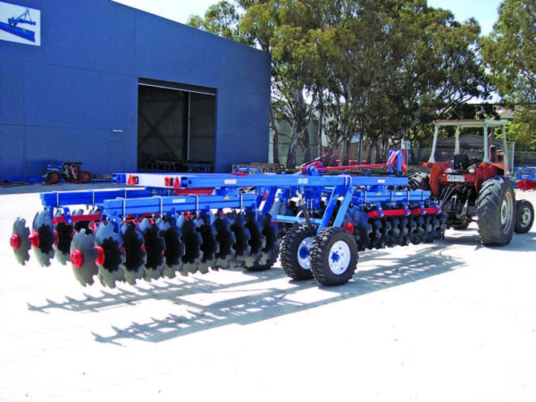 JBI TH100 Hydraulic Folding Tandem Disc Plough